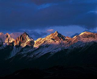 《光环：无限》公测为何打BOT？顺带服务器压力测试